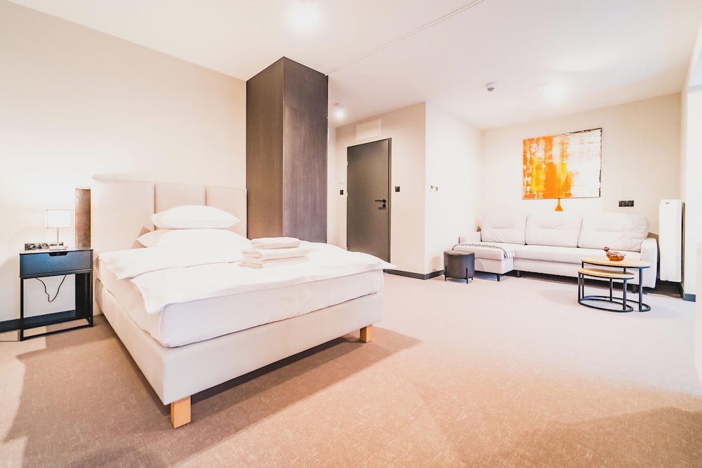 Deluxe Double Room, City View
