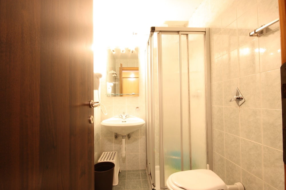 Apartment, 1 Bedroom (5 pax) photo 2