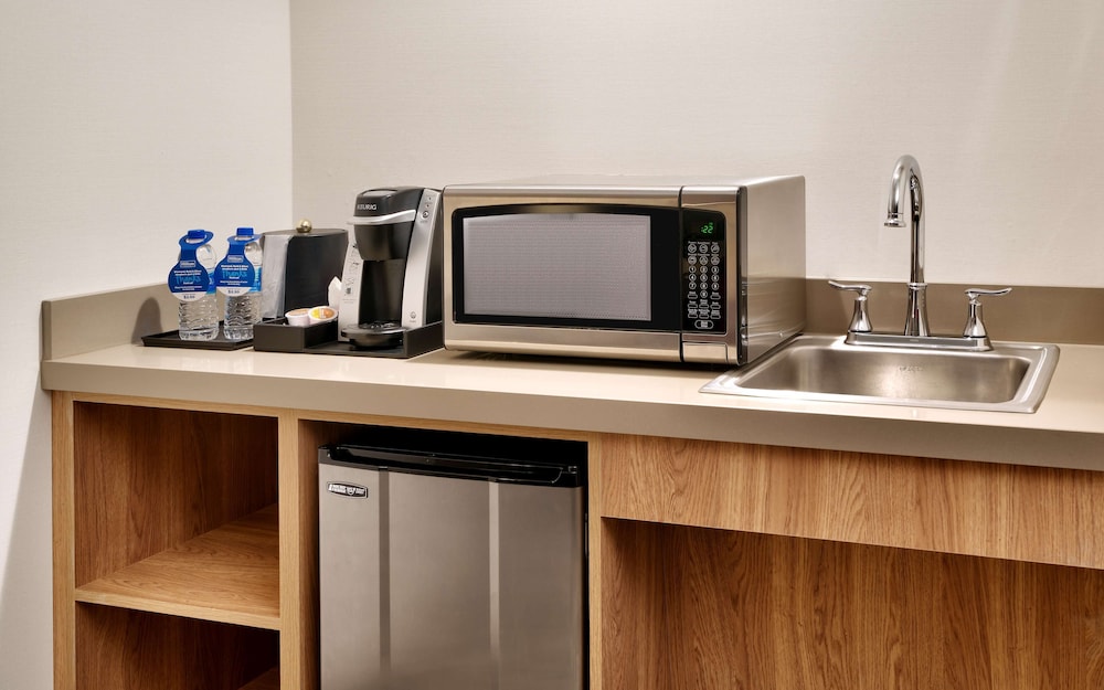 Suite, Accessible - Photo 3