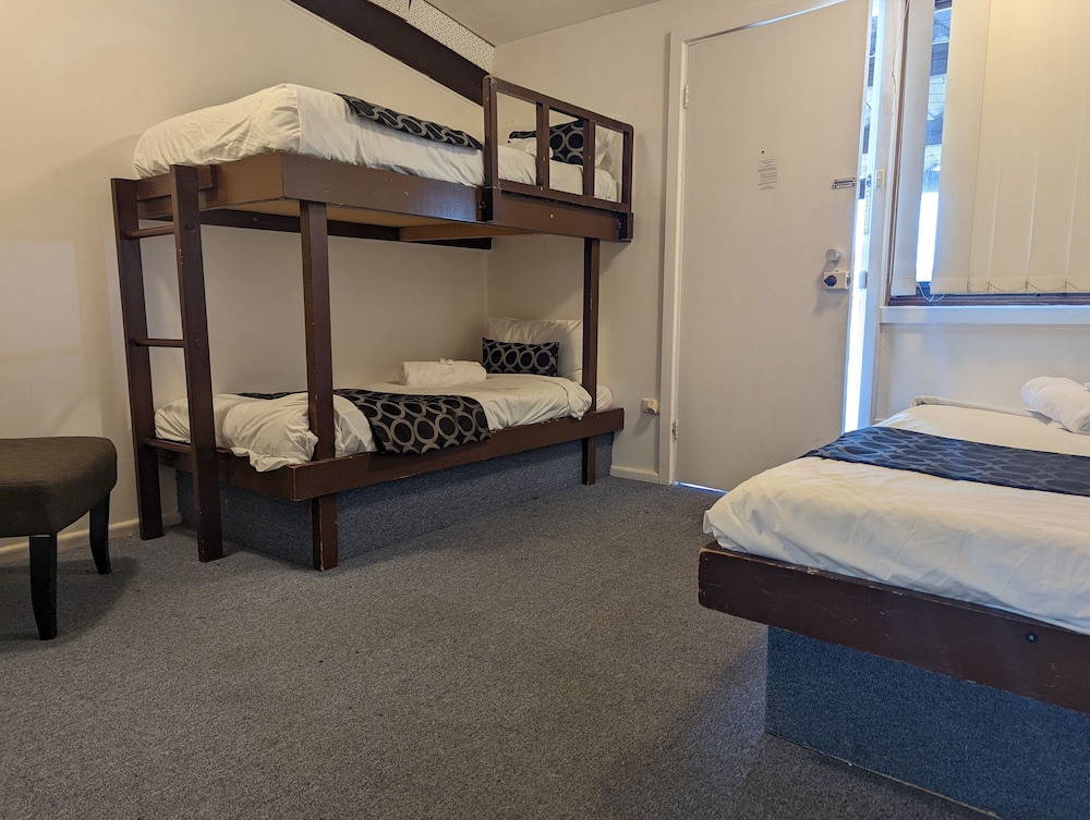 4 Share Room