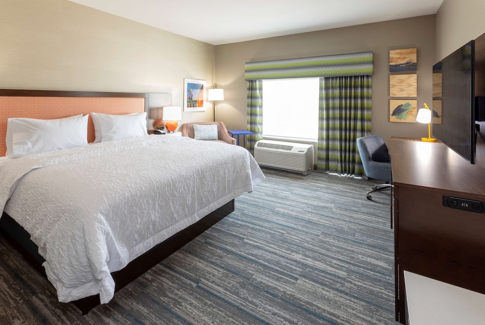 Room, 1 King Bed, Accessible, Bathtub (Water View) - Photo 1