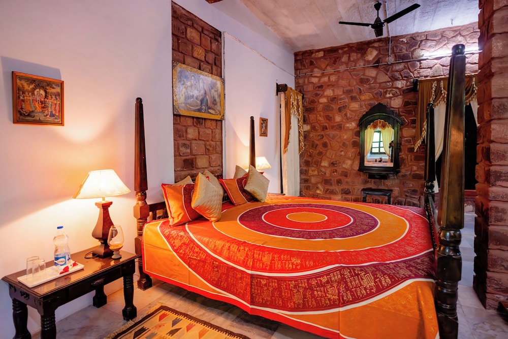 Royal Studio Suite photo 2