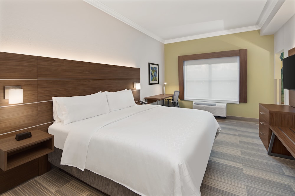 Suite, Multiple Beds - Photo 1