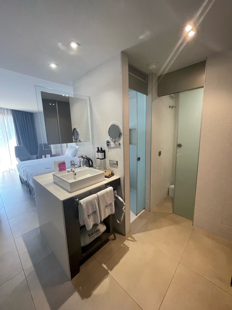 Superior Room, Terrace thumbnail 5