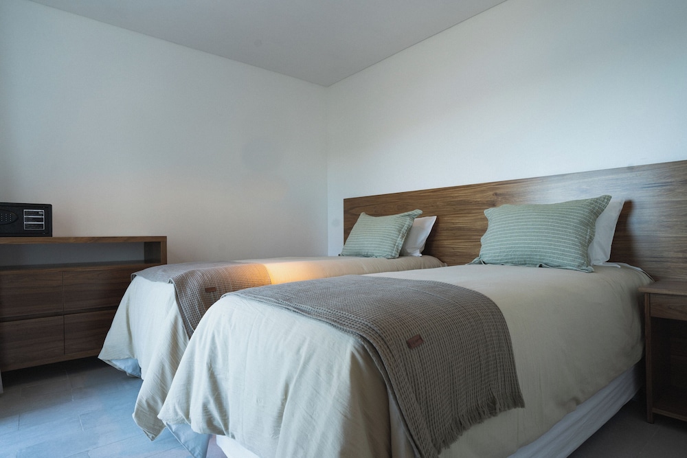 Superior Apartment, Beach View