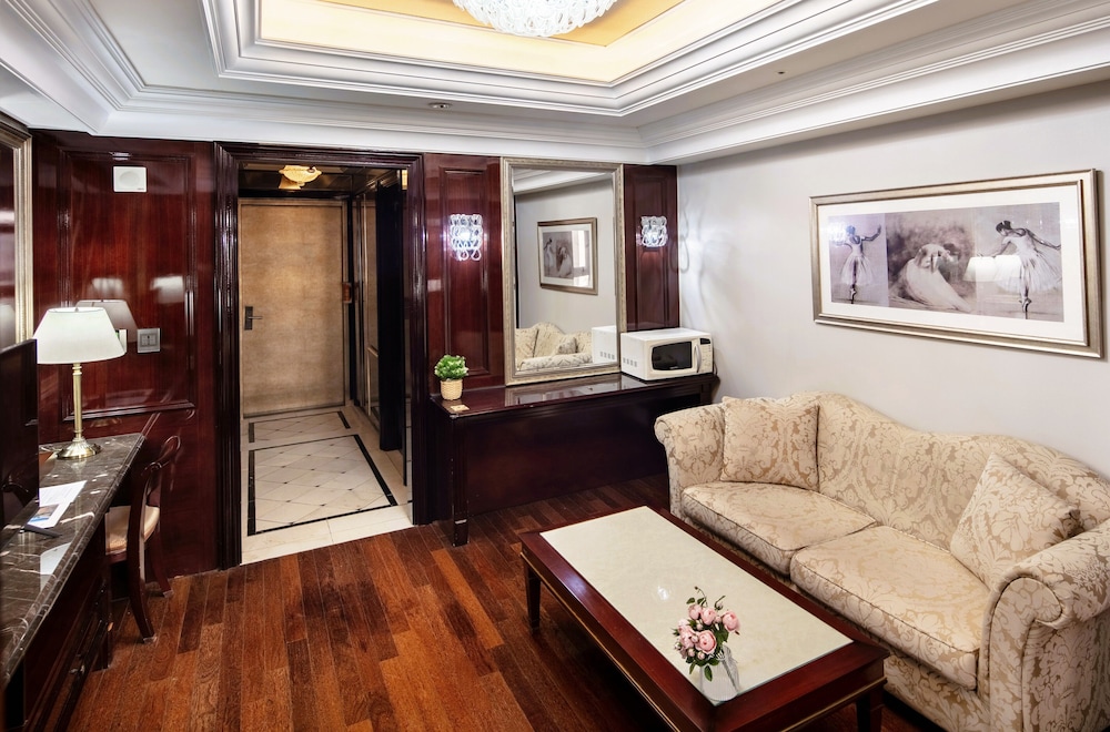Crystal Double Room - Photo 3