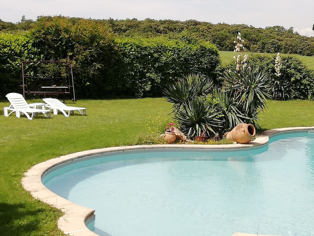 Comfort House, Private Bathroom, Courtyard View (Mas piscine ,boulodrome) photo 3