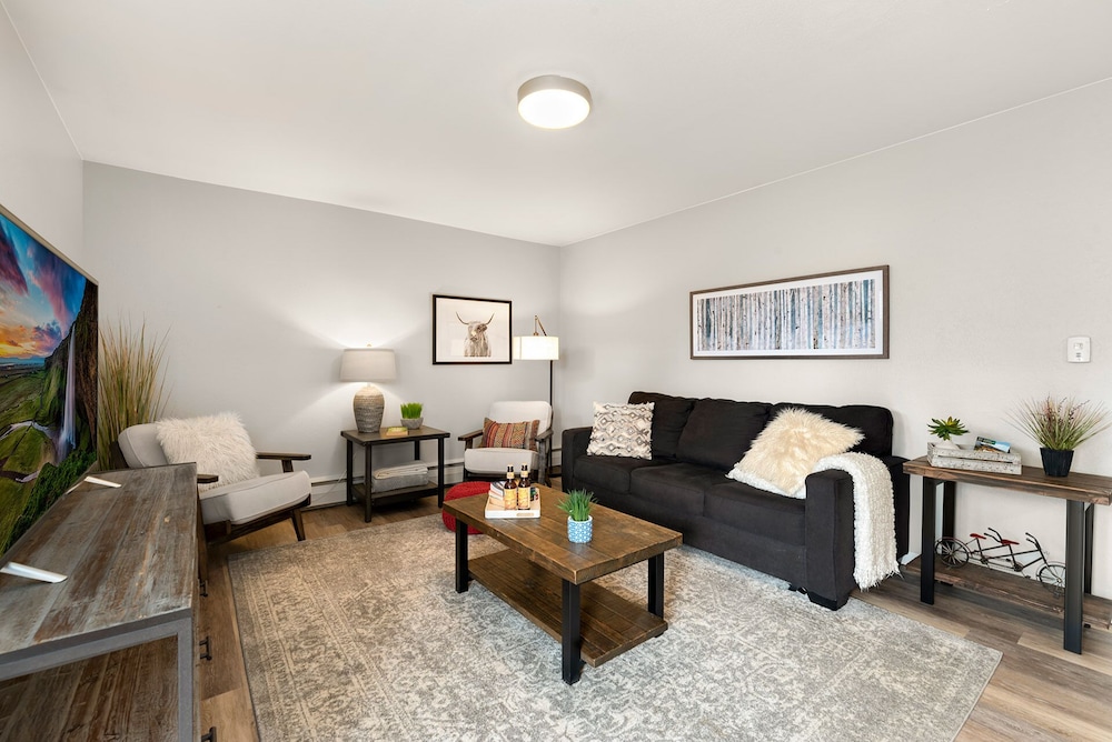 Condo, Multiple Beds, Patio, Garden View (220 Peterson St Unit 7)