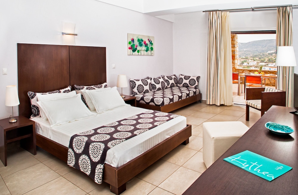 Family Room, Sea View - Photo 3