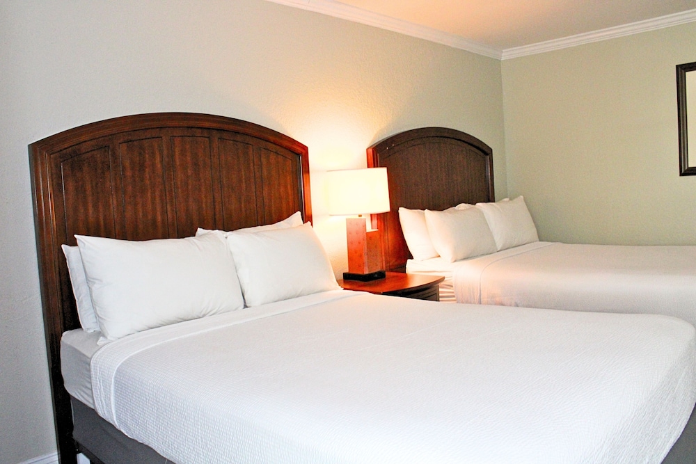 Deluxe Room, 2 Double Beds photo 2