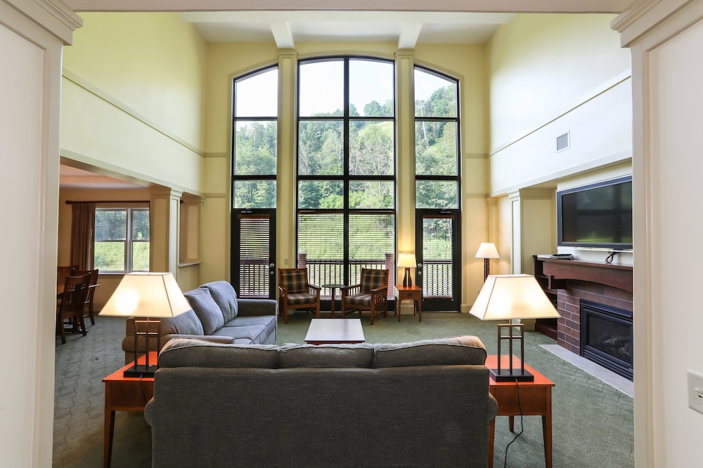 Club Penthouse, 2 Bedrooms (Kaatskill Mountain)