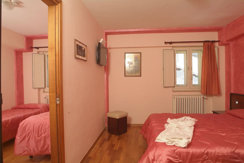 Triple Room photo 2