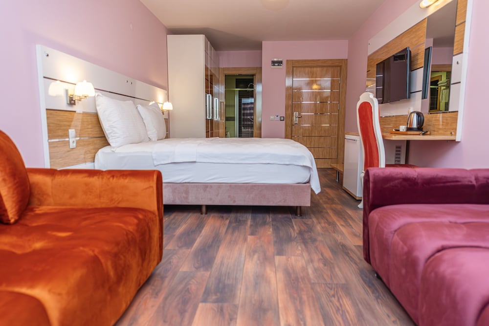 Quadruple Room - Photo 6