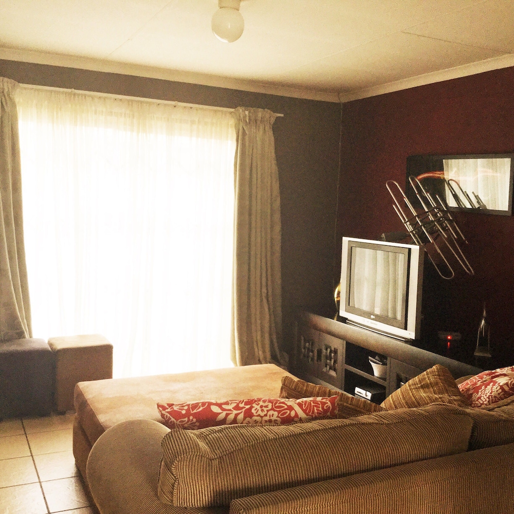 Townhome, 2 Bedrooms photo 2