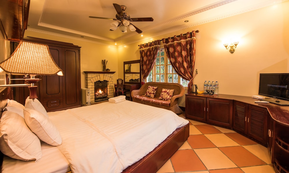 Deluxe Double Room, 1 Queen Bed, Garden View