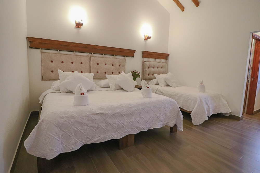 Standard Triple Room - Photo 4