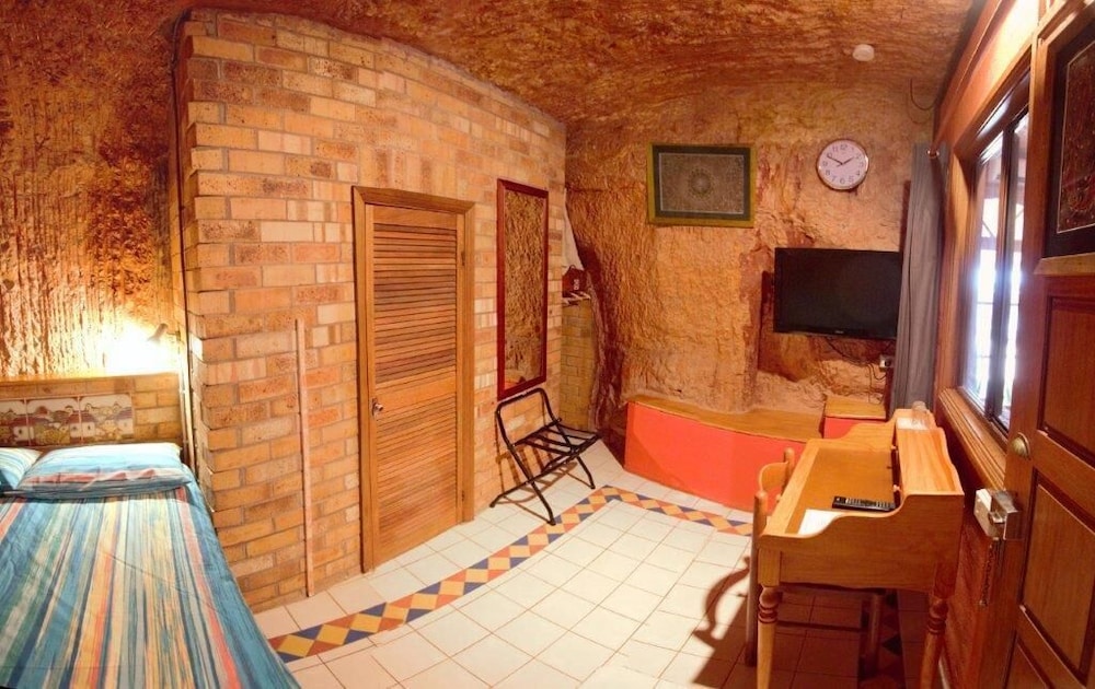Basic Room photo 2