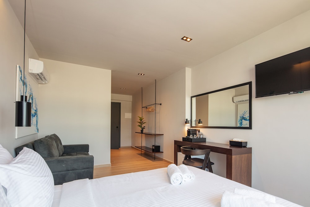 Deluxe Double Room, City View