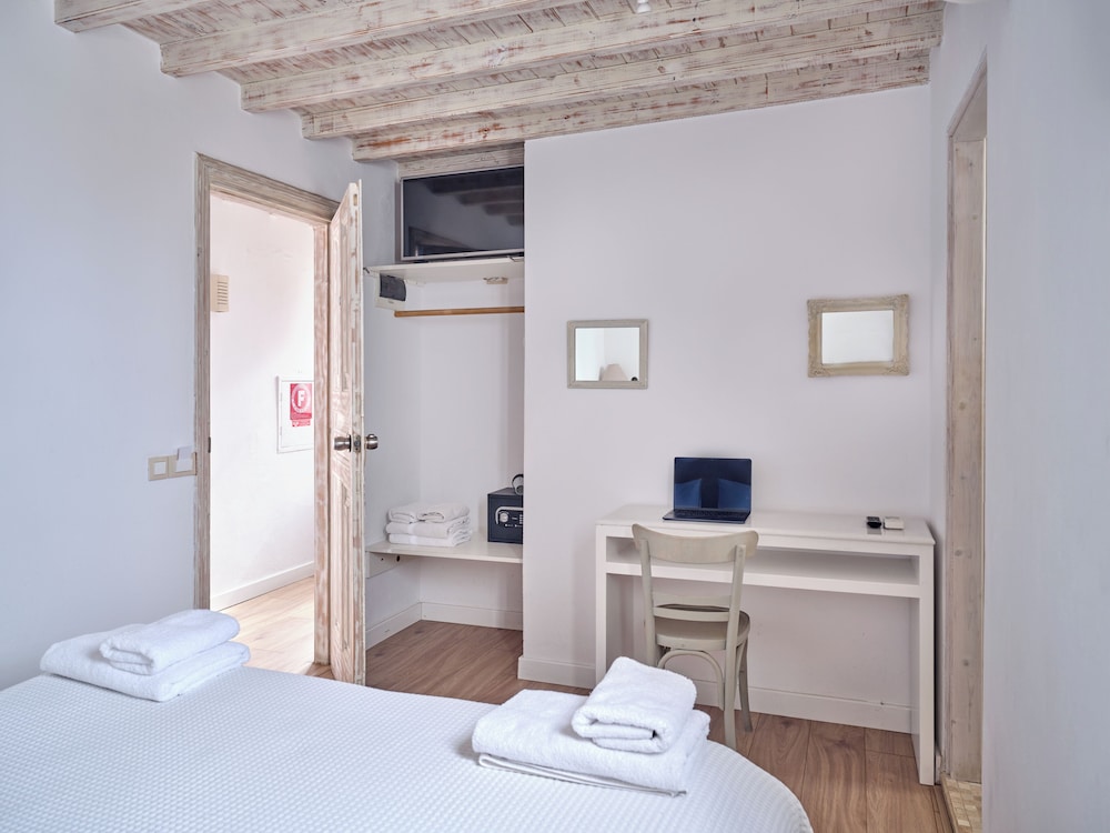 Cozy Double Room
