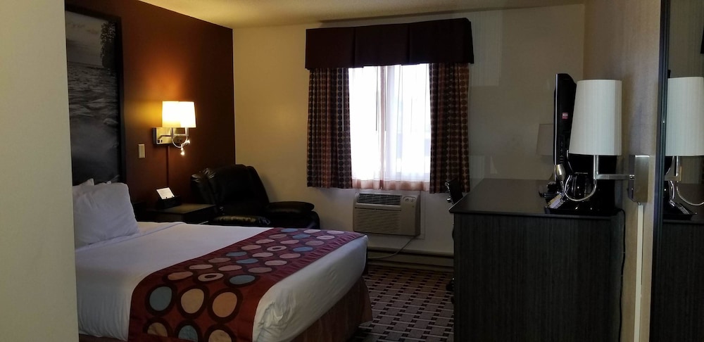 Standard Room, 1 Queen Bed - Photo 3