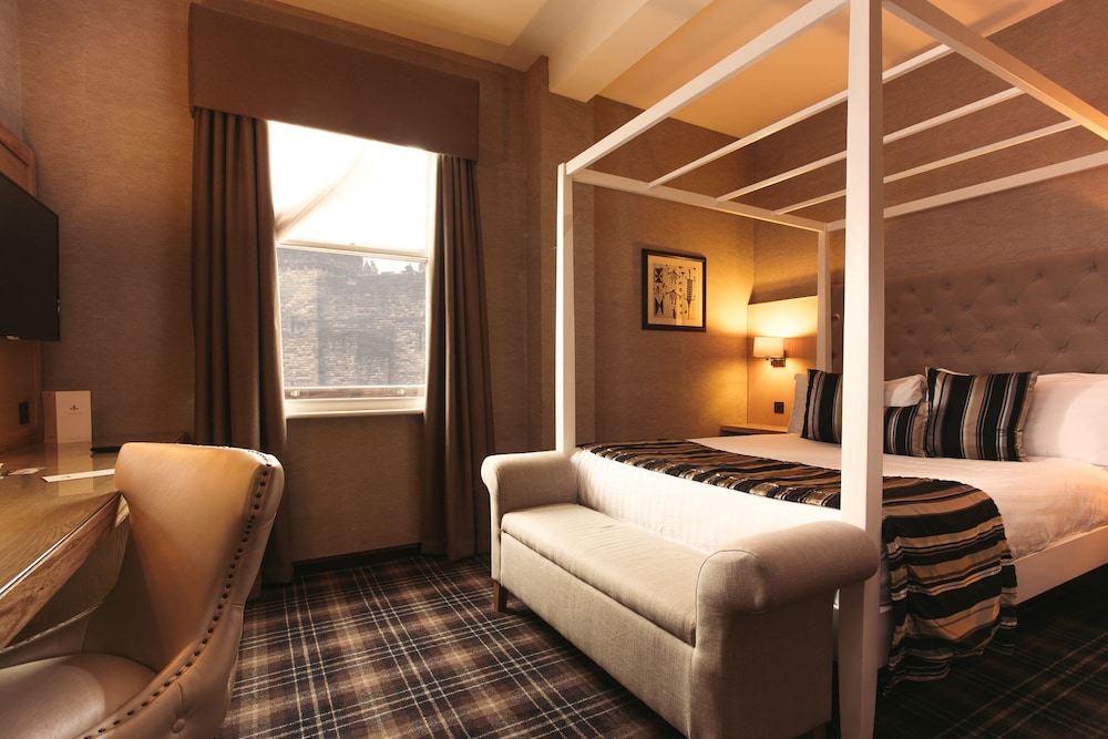 Executive Suite (Castle) photo 3