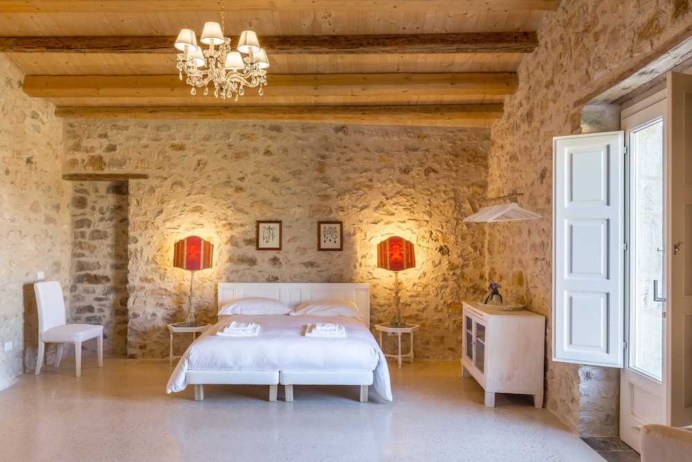 Suite photo 1