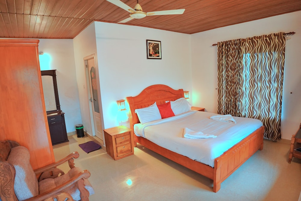 Deluxe Double Room, Garden View