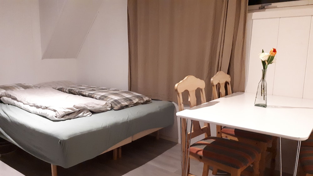Economy Triple Room, Shared Bathroom (Nr 21) - Photo 2