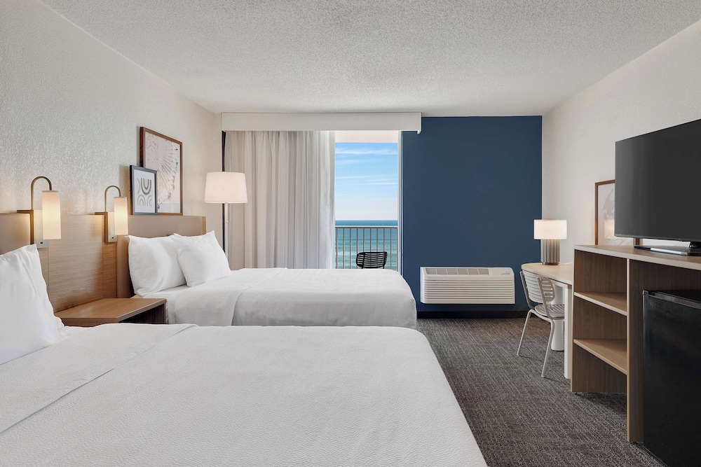 Room, Multiple Beds, Non Smoking - Photo 1