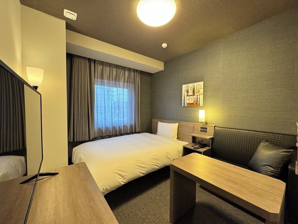 Single Room No Housekeeping Eco Plan, Non Smoking