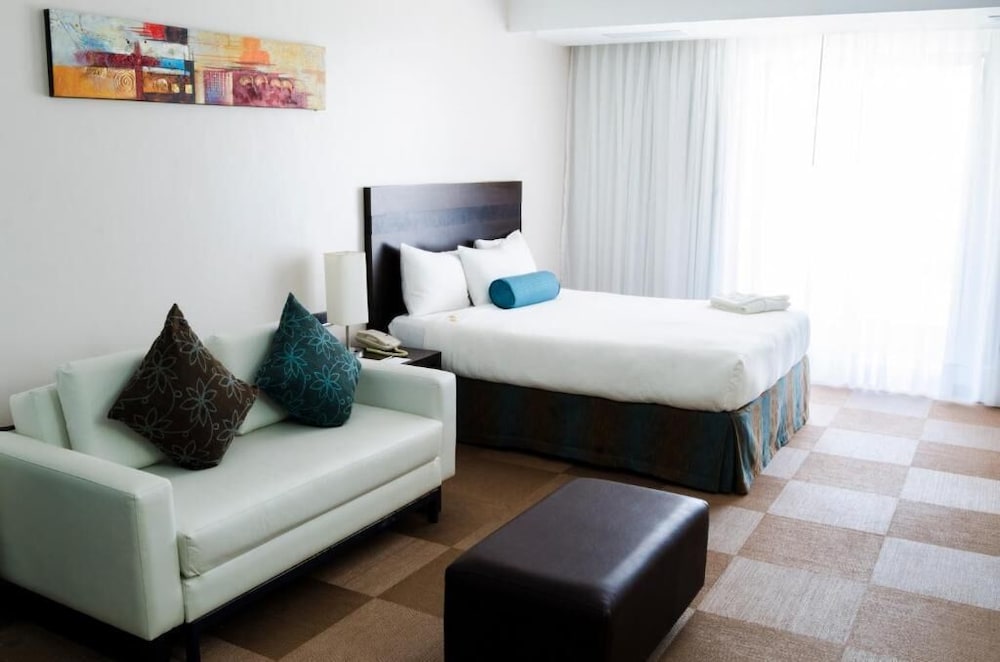 Classic Suite, City View photo 2