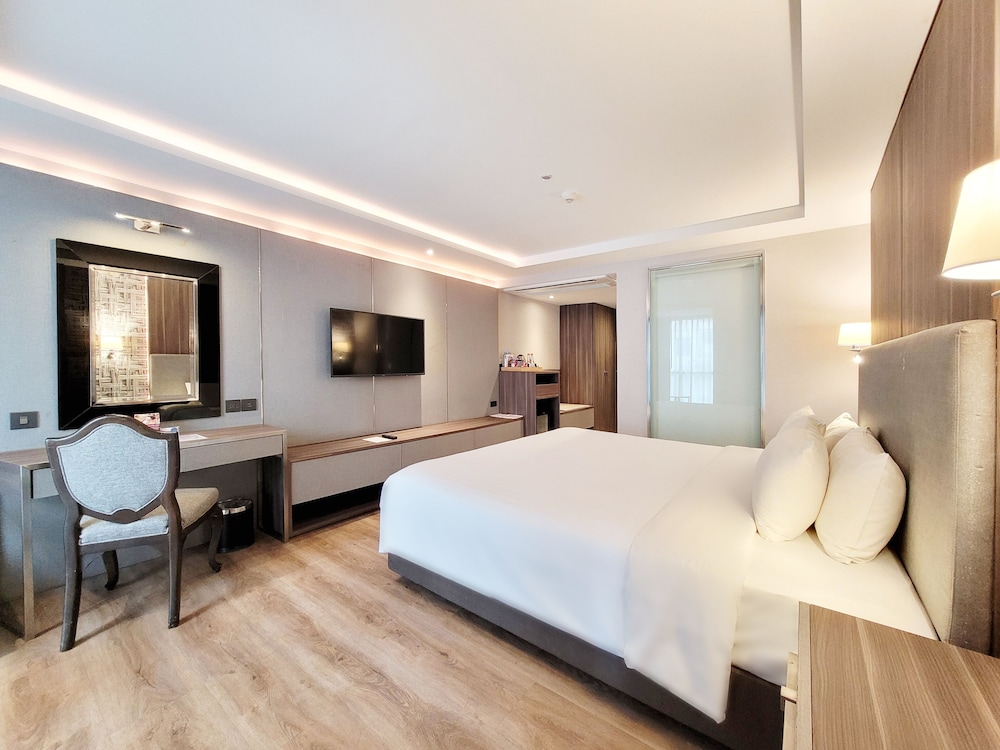 Deluxe Double Room photo 3