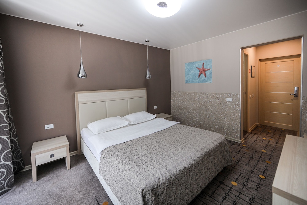 Standard Double Room, Balcony, Park View photo 1