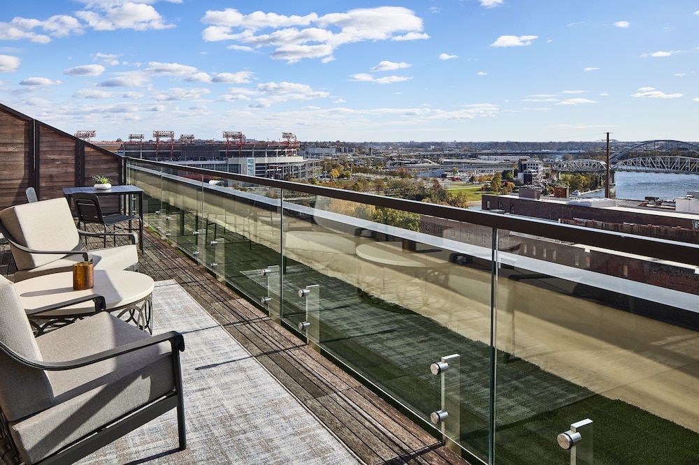 Room, 1 King Bed, Terrace, City View