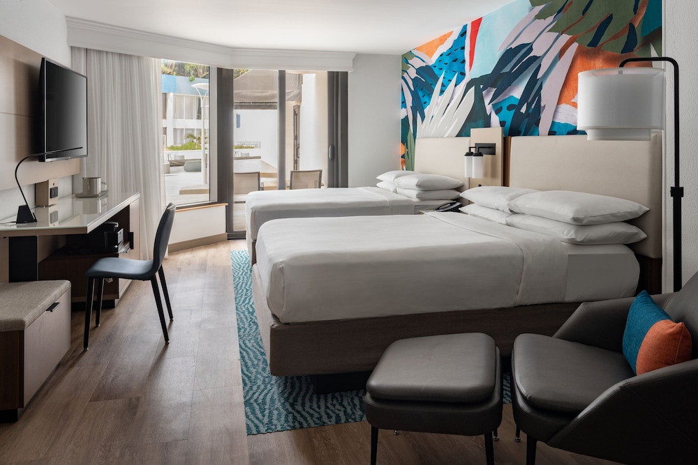 Room, 2 Queen Beds, Terrace, Poolside