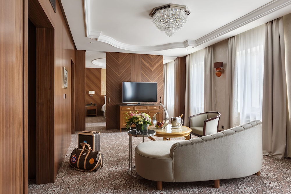 Superior Suite