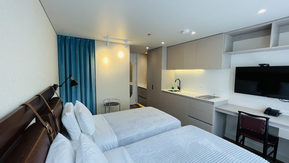 Junior Double or Twin Room photo 3