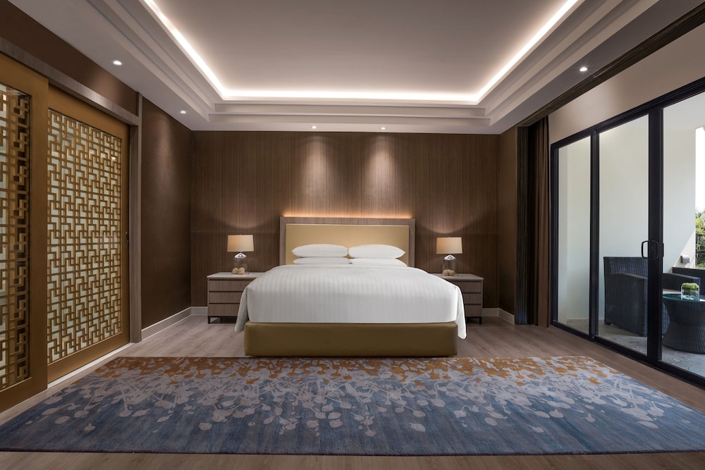 Presidential Suite, 1 Bedroom, Pool View photo 1