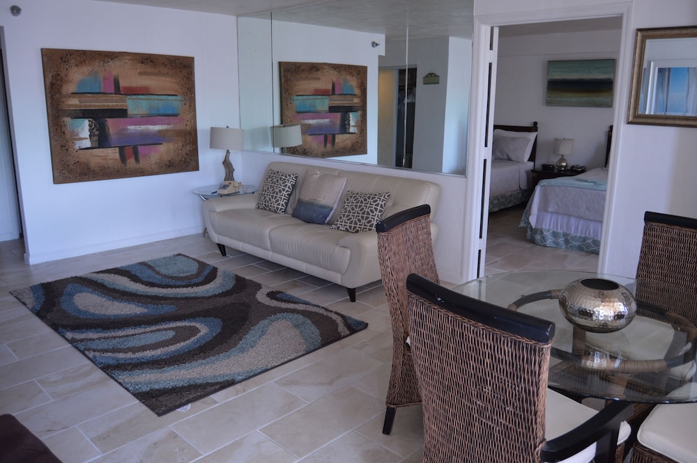 Basic Suite, 2 Queen Beds