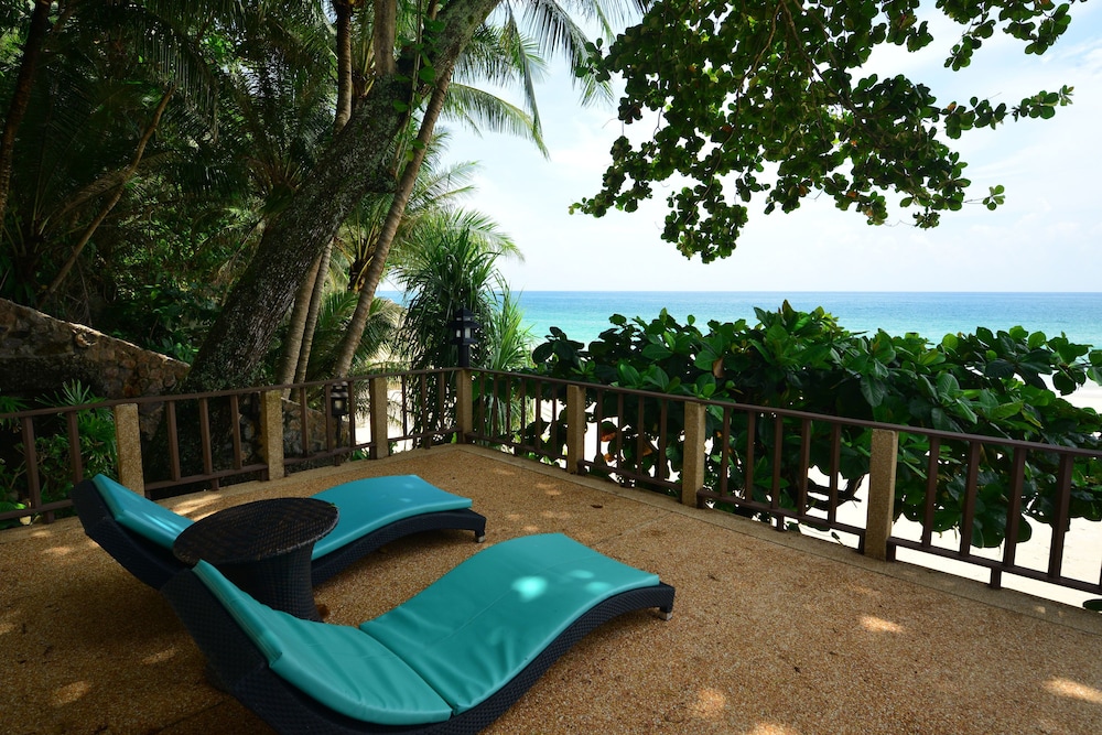 Andaman Beach Suite - Photo 17