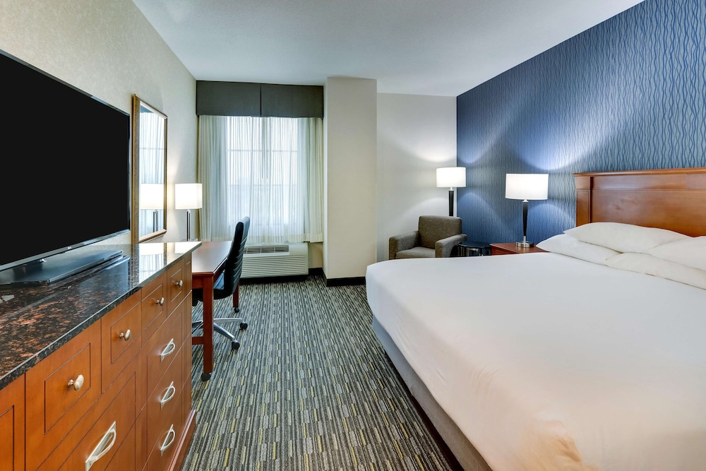 Suite, 1 King Bed with Sofa bed, Refrigerator & Microwave (2 Rooms, Upper Floor)