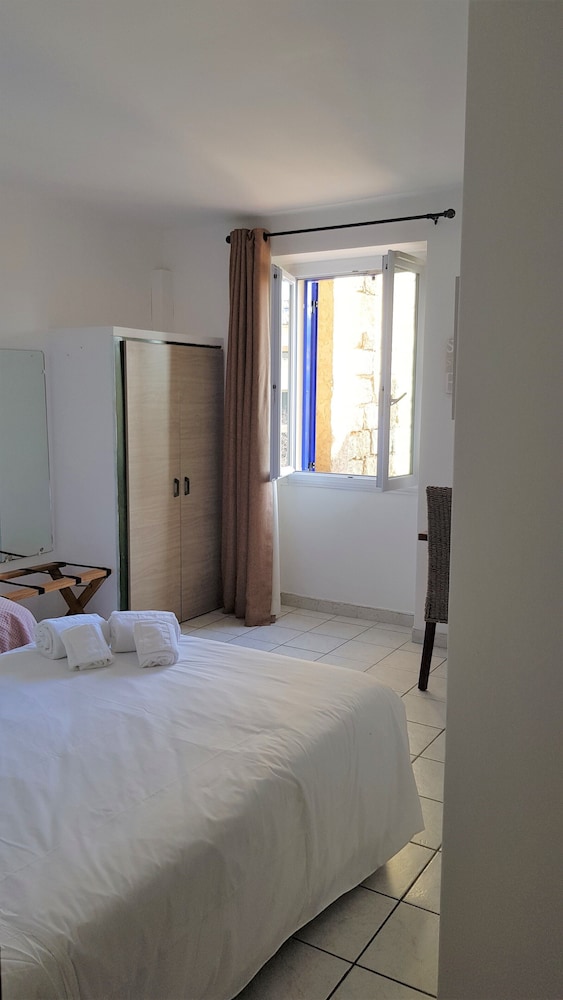 Triple Room (Cour) - Photo 3