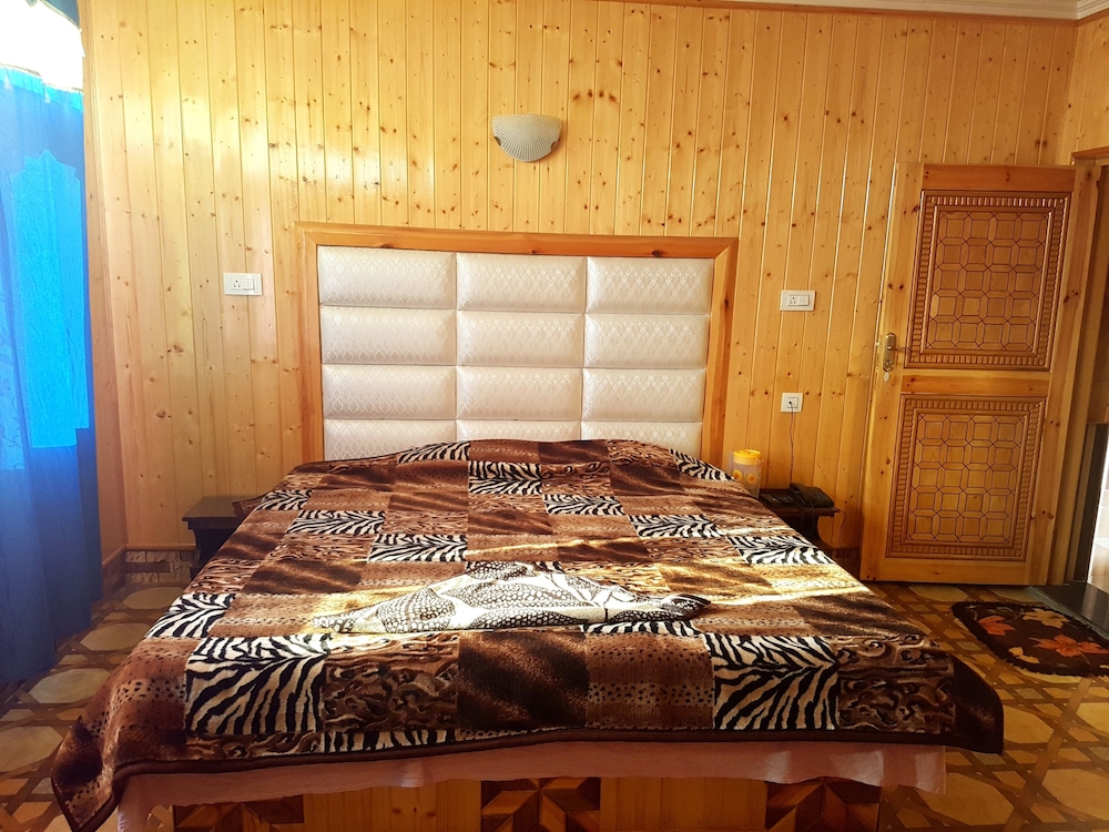 Deluxe Double Room, Hill View
