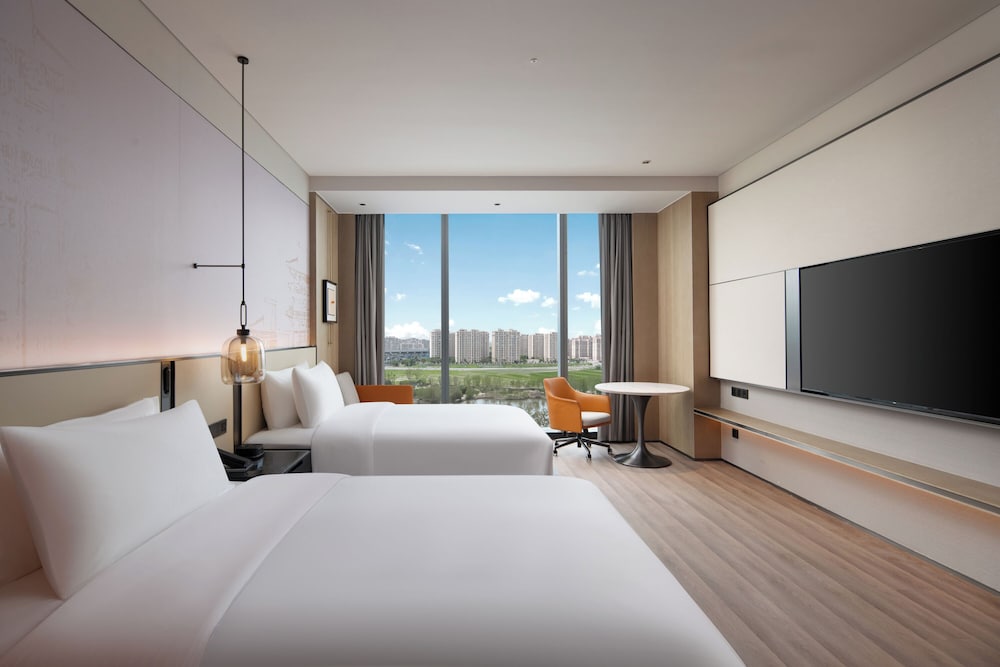 Premium Lake View Twin Room photo 1