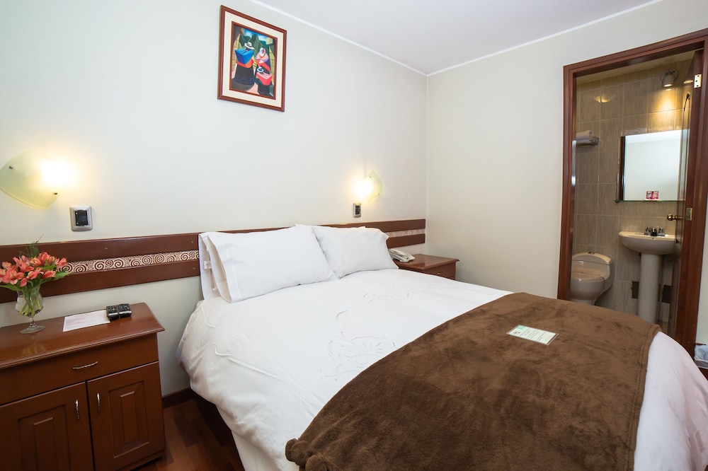 Standard Room - Photo 16
