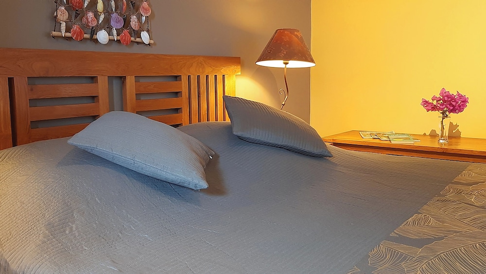Comfort Studio, 1 Queen Bed, Non Smoking photo 3