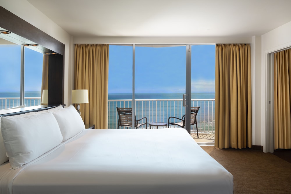 Suite, 1 Bedroom, Oceanfront photo 3