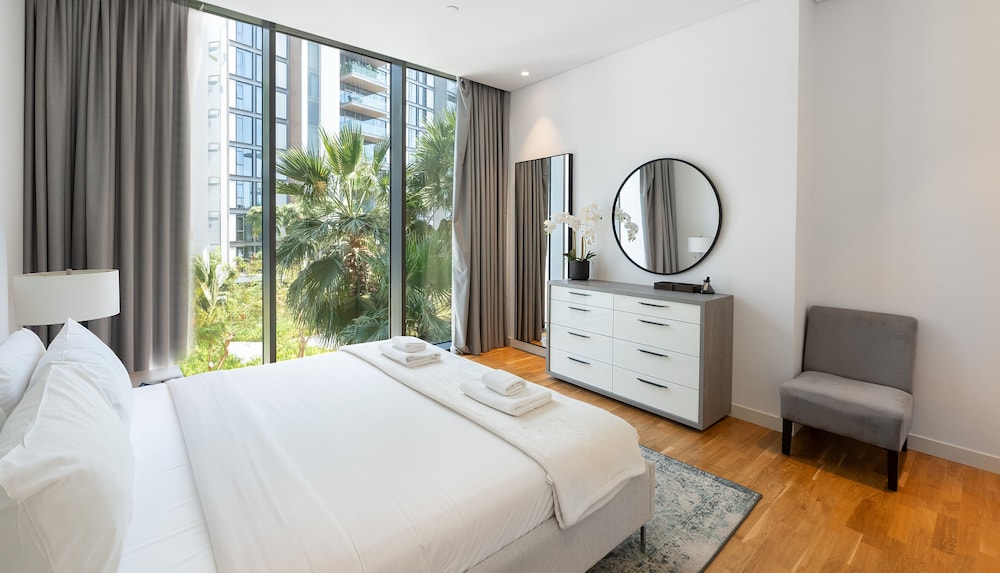 Executive Apartment, 1 Bedroom, Courtyard View photo 3