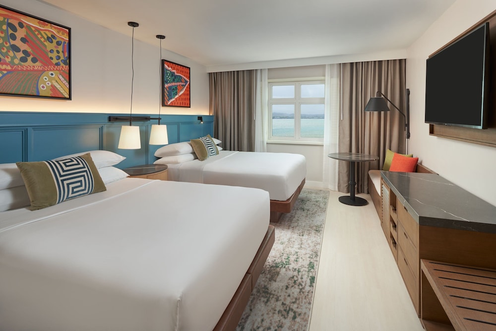 Deluxe Room, 2 Queen Beds - Photo 6