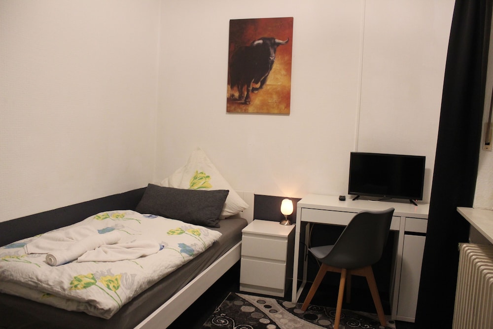 Economy Single Room, Balcony photo 1